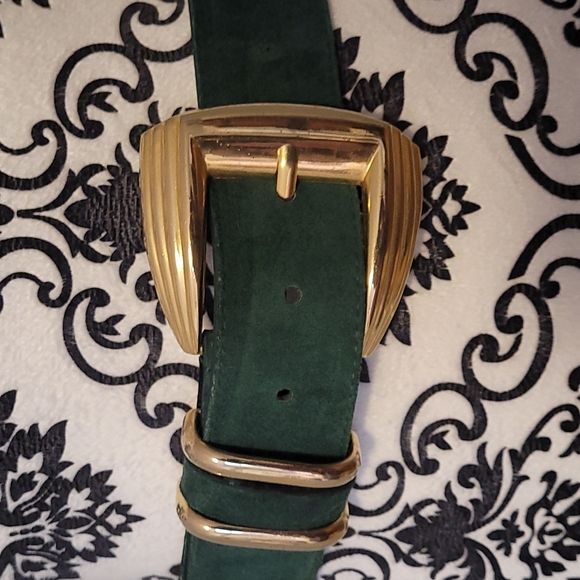 Express belt vintage 70's green suede gold tone buckle Size Medium - Picture 3 of 10
